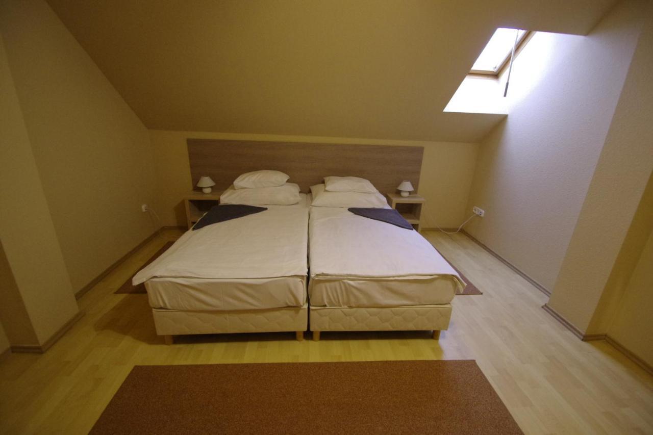 Hotel Vadaszkuert Superior Székesfehérvár 외부 사진