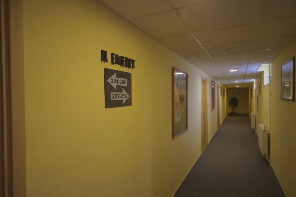 Hotel Vadaszkuert Superior Székesfehérvár 외부 사진
