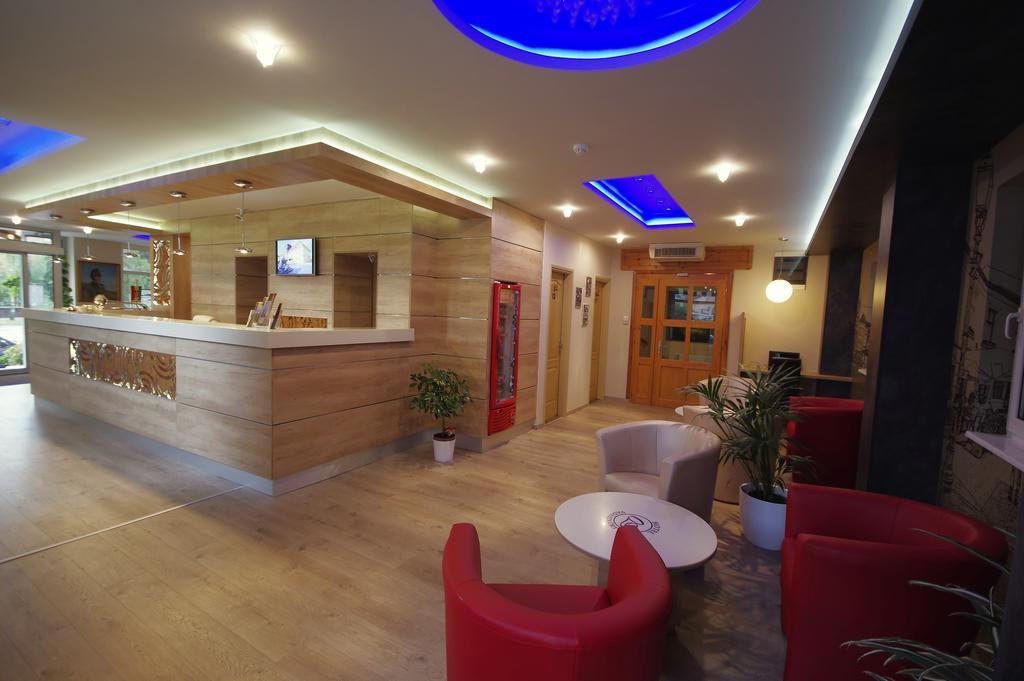 Hotel Vadaszkuert Superior Székesfehérvár 외부 사진
