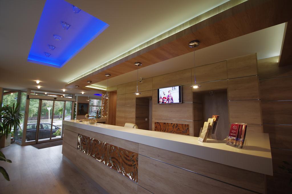 Hotel Vadaszkuert Superior Székesfehérvár 외부 사진