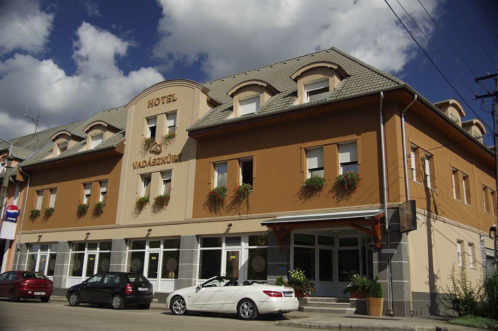 Hotel Vadaszkuert Superior Székesfehérvár 외부 사진